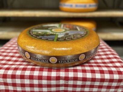 Stolwijker mehrjähriger Bauernkäse Stolwijker mehrjähriger Bauernkäse